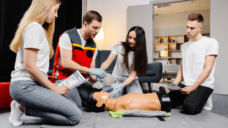 Why Everyone Should Be Trained in Emergency First Aid